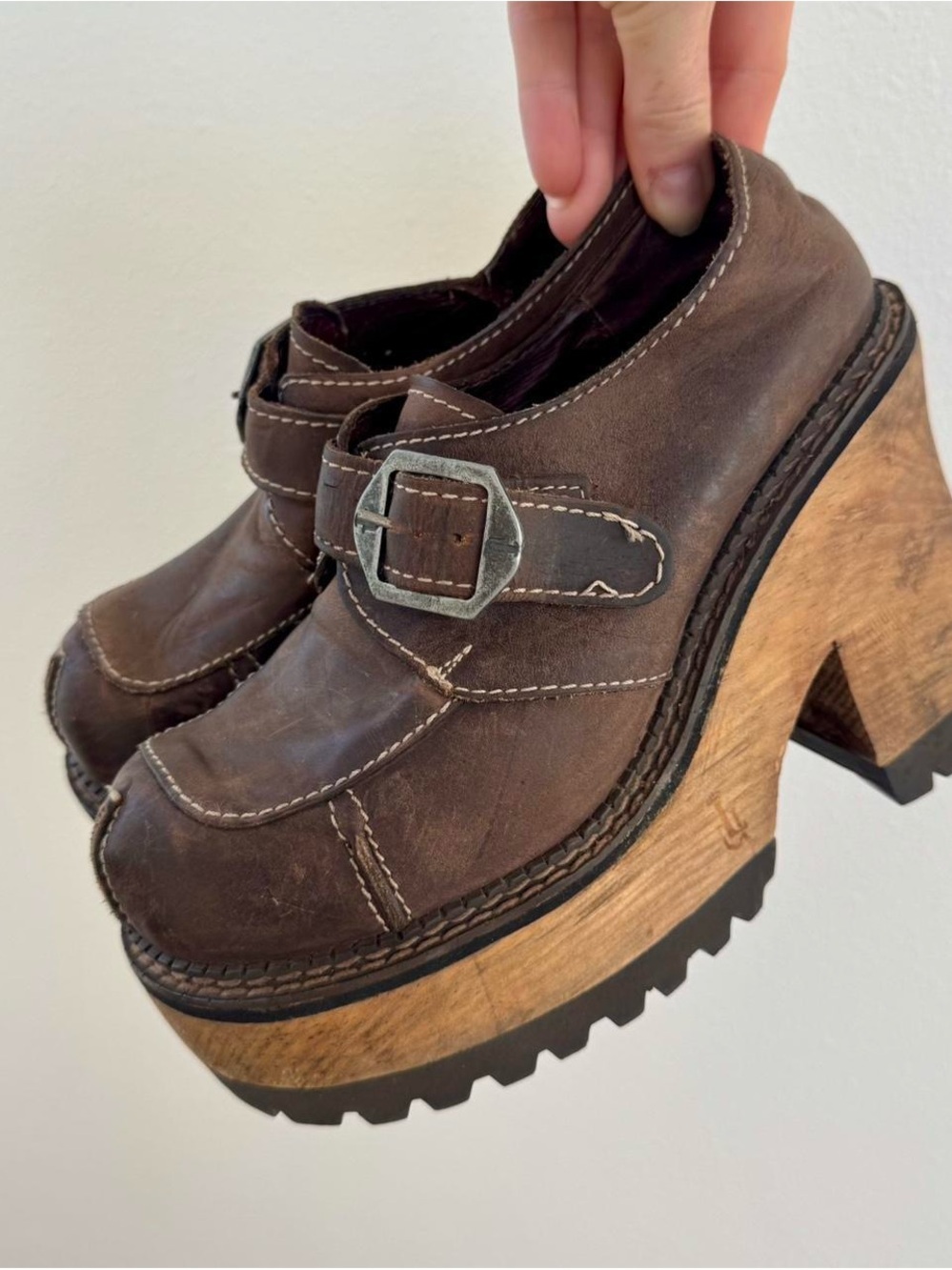 Vintage London Underground brown leather chunky buckle platform loafers - Picture 3 of 10